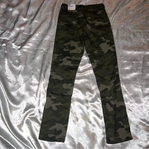 Old Navy Army Fatigue Pants - Picture 10 of 12